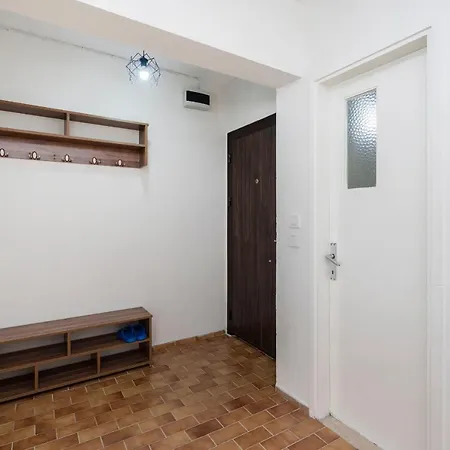 דירה Spacious 2 Bdrm Apart In בורסה